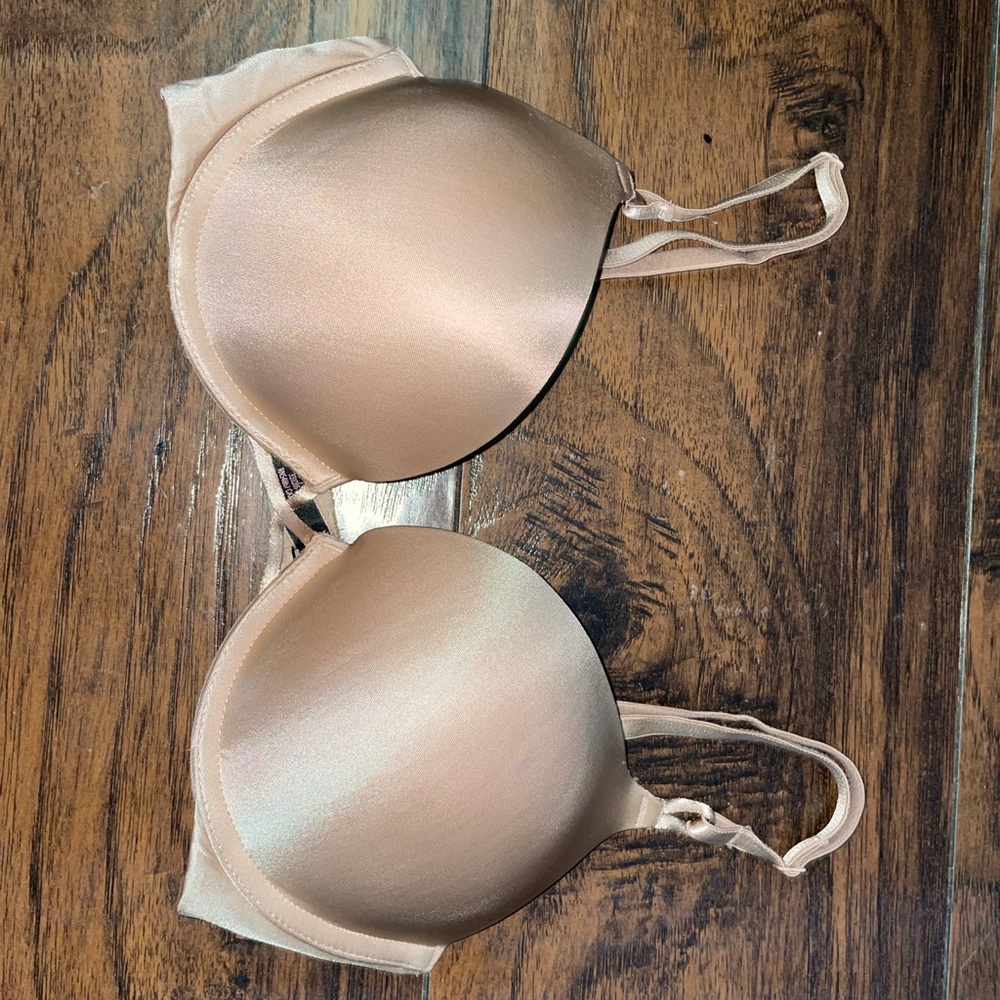 Victoria Secret Bombshell Bra